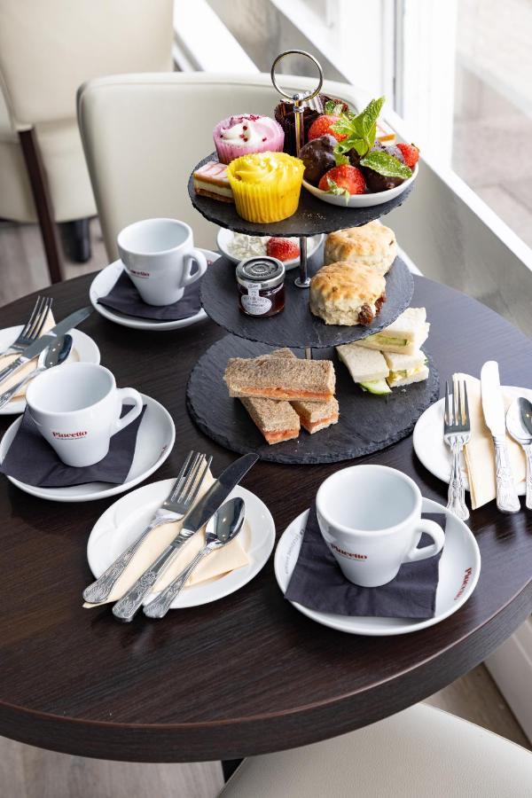 The Burlington Hotel Eastbourne Kültér fotó